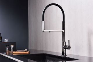 Смеситель для кухни Paulmark Tornado To213402-GB чёрный глянцевый