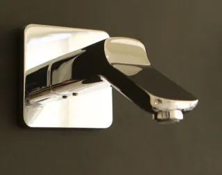 Излив  для ванны и душа hansgrohe 11430000 хром