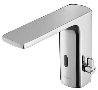 Сенсорный смеситель для раковины Swedbe Europe 6000-220 с блоком питания хром