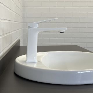 Смеситель для раковины Comforty белый FC071A-CKBT