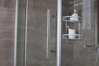 Душевой уголок Erlit Comfort ER10109V-C4 (900x900x2000) пятиугольное, тонированное