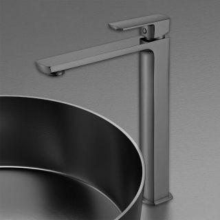 Смеситель для раковины Vincea Next VBF-1N2GM однорычажный, вороненая сталь